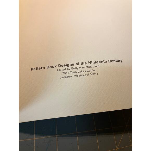 Pattern Book Designs of the 19th Century EMBROIDERY Needlepoint APPLIQUE VTG - Picture 4 of 6